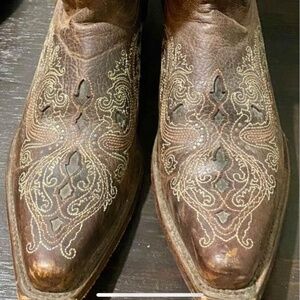 Beautiful handmade leather boots